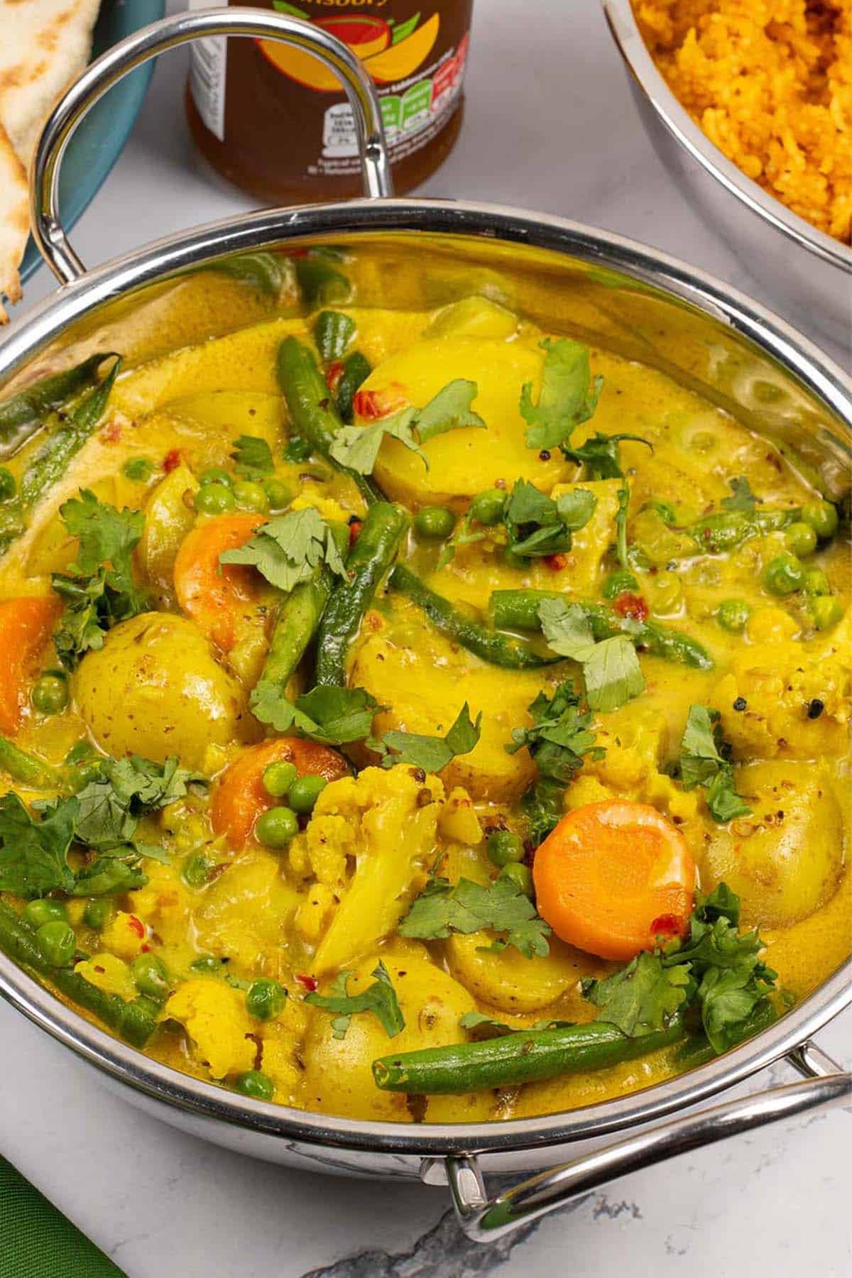 Easy Indian vegetable curry in a balti dish.
