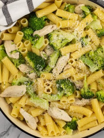 Chicken, broccoli and cheese pasta in large round casserole.
